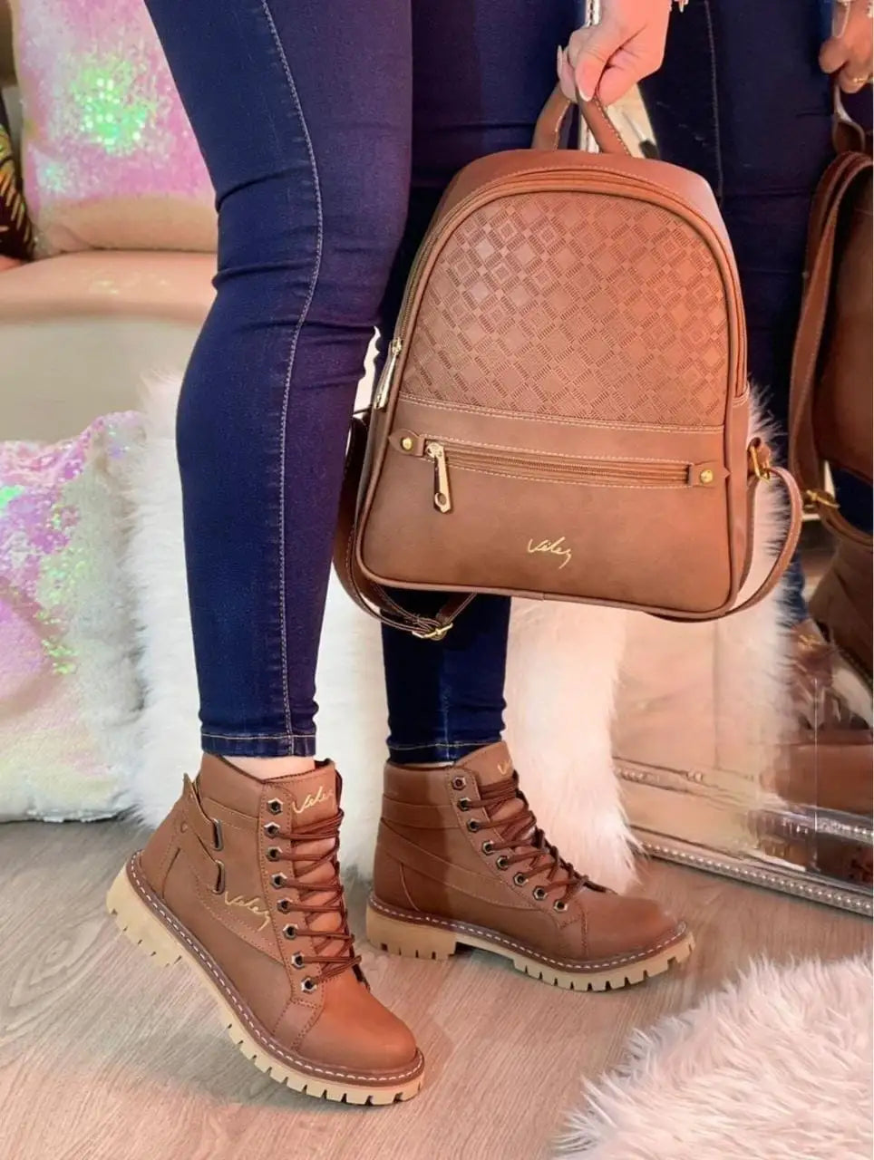 COMBO DAMA  BOLSO - BOTIN VÉLEZ